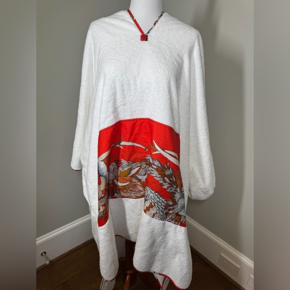 HERMES Poncho Beach Cover up TUNIC hooded top Pristine NEW